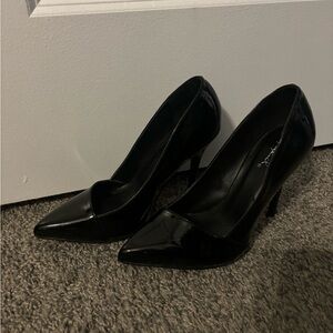 Black pleather shiny 3 inch heels